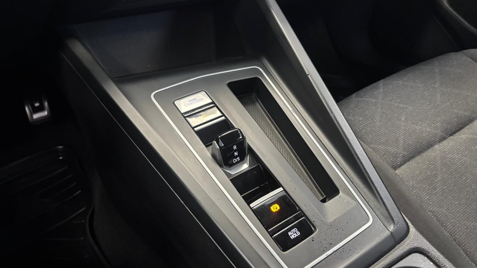 VOLKSWAGEN GOLF 4